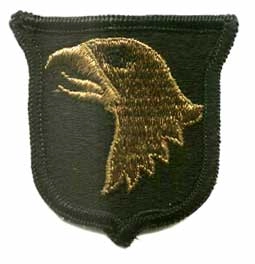 US Army joukko-osastomerkki, 101st Abn Division, kaarella, subdu