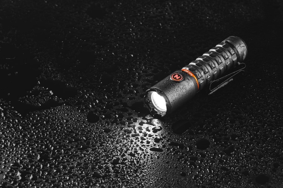 Nebo Torchy 2K ladattava LED-taskulamppu