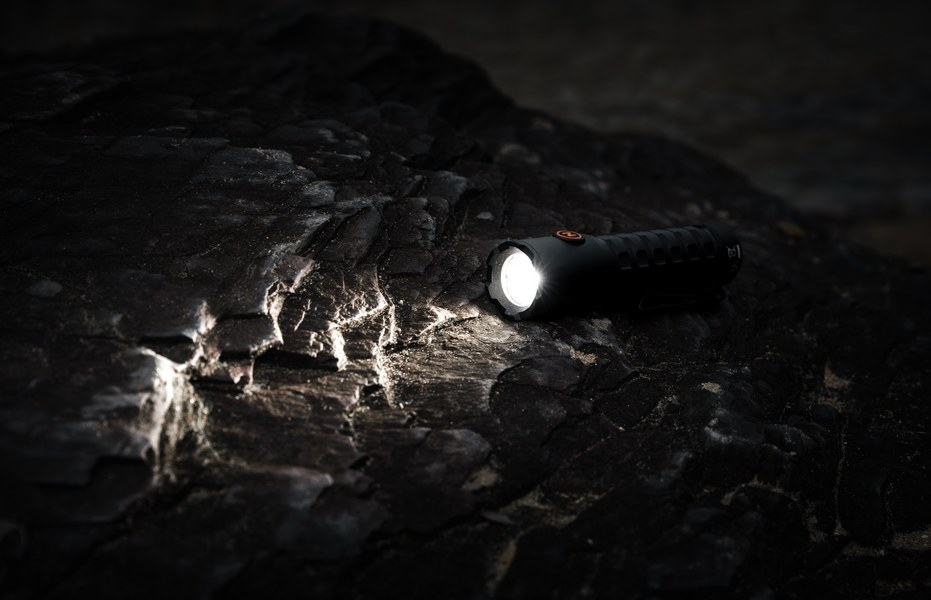 Nebo Torchy 2K Black Line ladattava LED-taskulamppu