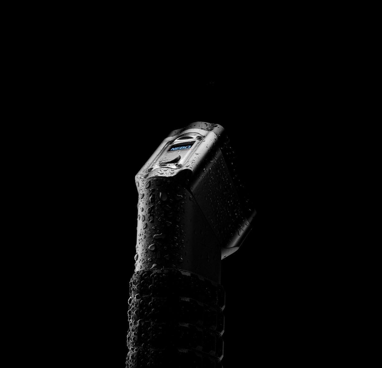 Nebo Paradigm 7500 ladattava LED-taskulamppu